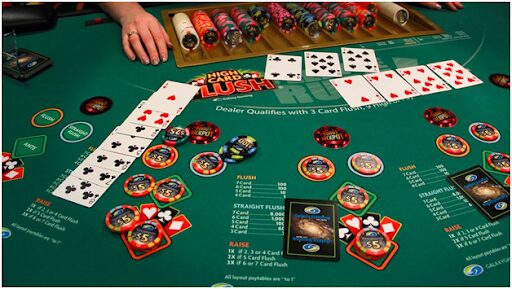 Poker là gì? Hướng dẫn chi tiết về thuật ngữ cơ bản trong Poker